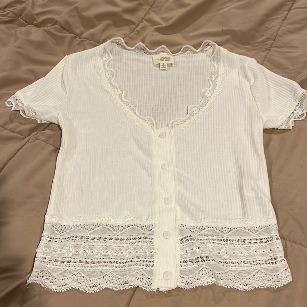 Tee shirt with lace- adorable never worn